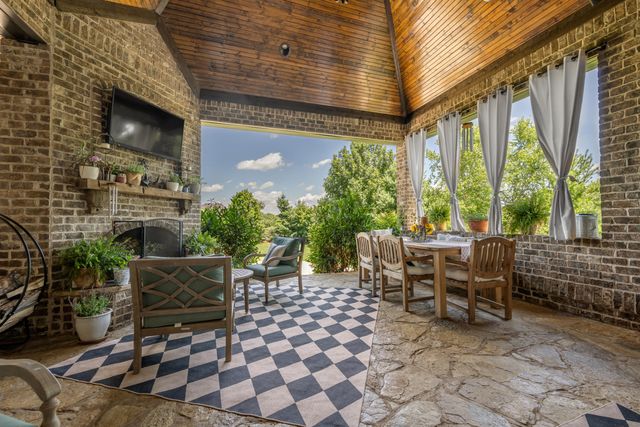 111 Roseburg Way, Nicholasville, KY 40356
