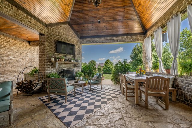 111 Roseburg Way, Nicholasville, KY 40356