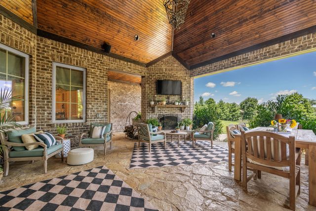 111 Roseburg Way, Nicholasville, KY 40356