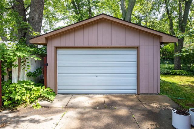 1416 N SUPERIOR STREET, Appleton, WI 54911