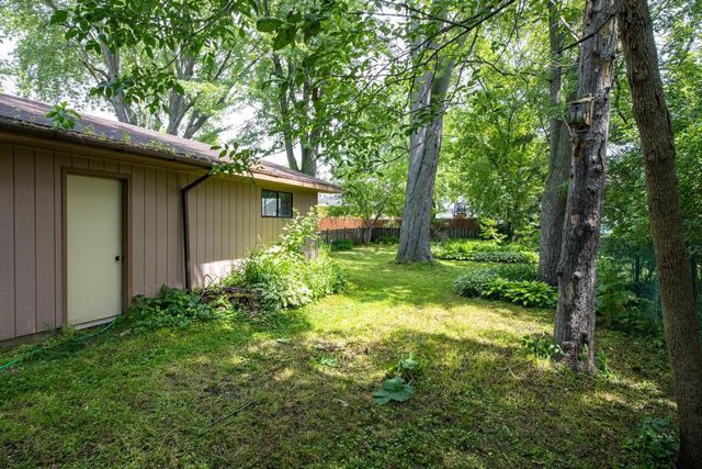 1416 N SUPERIOR STREET, Appleton, WI 54911