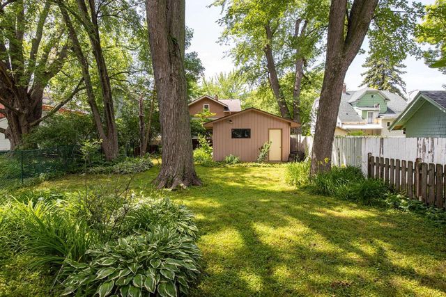 1416 N SUPERIOR STREET, Appleton, WI 54911