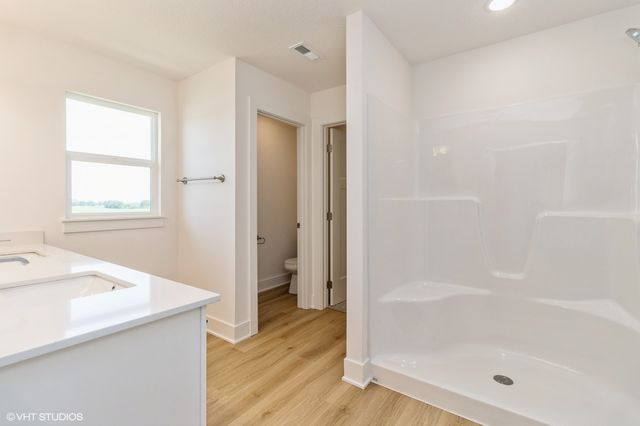 6802 SE 7th Avenue, Pleasant Hill, IA 50327