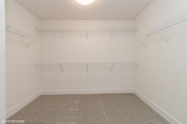 6802 SE 7th Avenue, Pleasant Hill, IA 50327