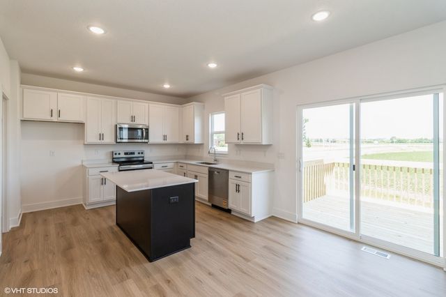 6802 SE 7th Avenue, Pleasant Hill, IA 50327