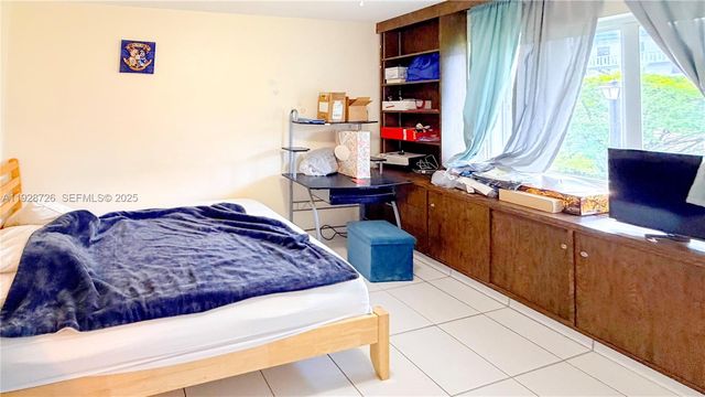 1101 NE 191st St H108, Miami, FL 33179