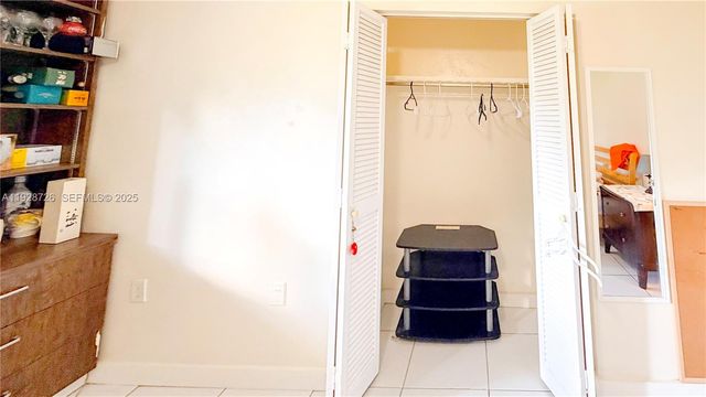 1101 NE 191st St H108, Miami, FL 33179