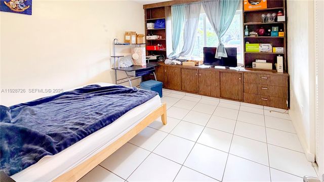 1101 NE 191st St H108, Miami, FL 33179