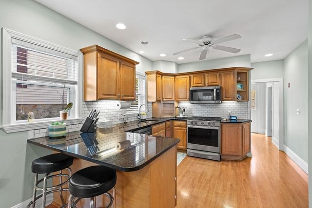 6 Rowell Ave, Beverly, MA 01915