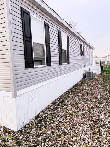 21123 Chateau Thierry Drive, Macomb, MI 48044