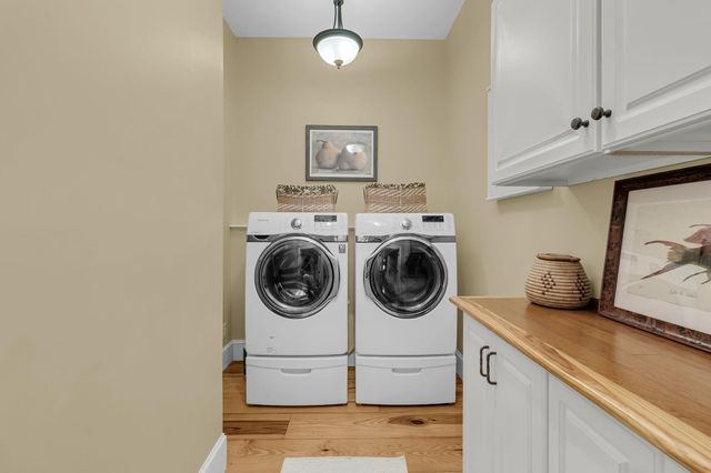 64 Sowell Street, Mount Pleasant, SC 29464