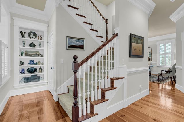 64 Sowell Street, Mount Pleasant, SC 29464