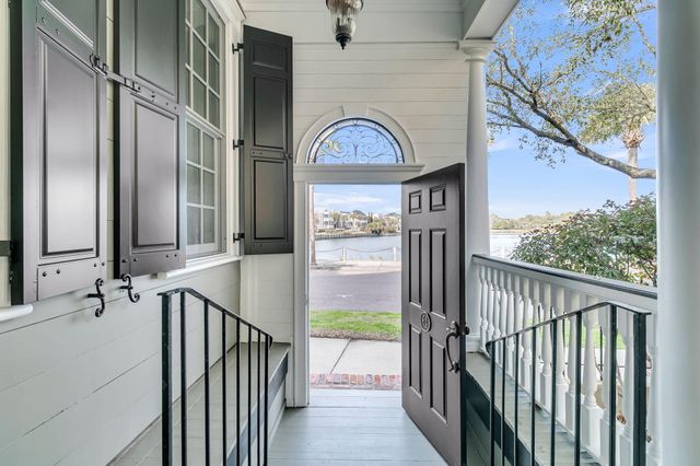 64 Sowell Street, Mount Pleasant, SC 29464