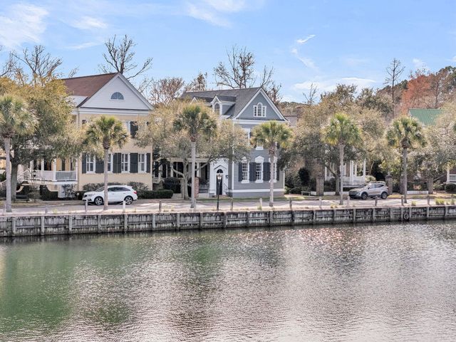 64 Sowell Street, Mount Pleasant, SC 29464