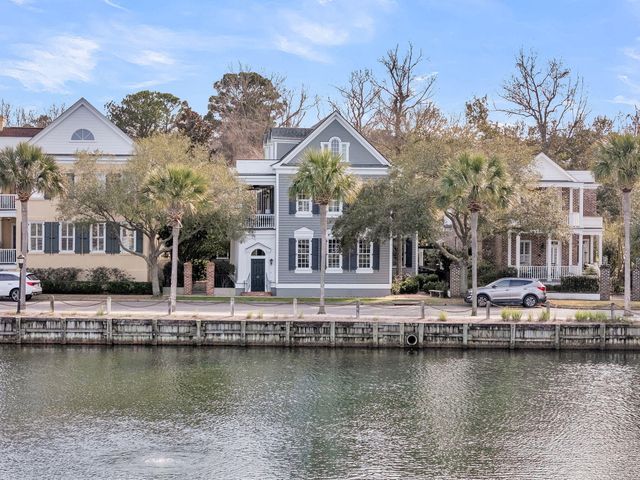 64 Sowell Street, Mount Pleasant, SC 29464