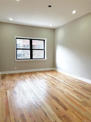 26 E 55th Street, Brooklyn, NY 11203