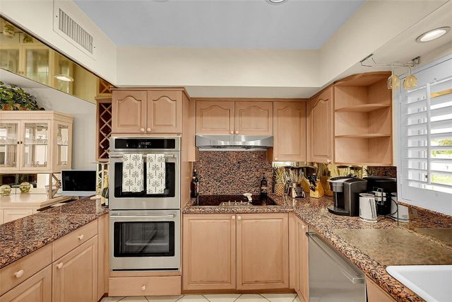 2920 NE 23rd Street, Pompano Beach, FL 33062