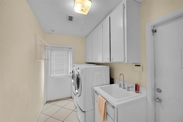 2920 NE 23rd Street, Pompano Beach, FL 33062