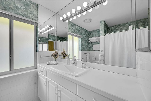 2920 NE 23rd Street, Pompano Beach, FL 33062