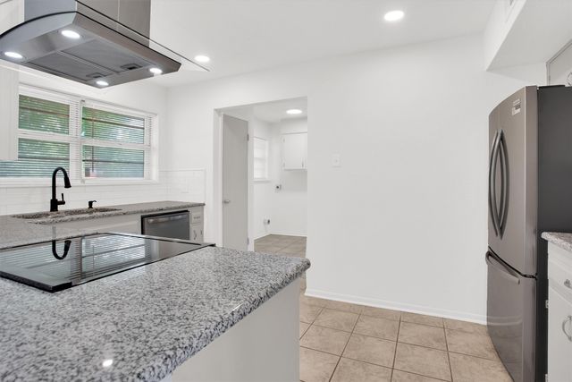 800 Glen Key Street, Denison, TX 75020