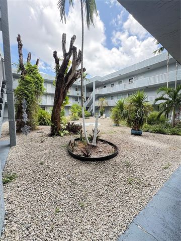1725 W 60th Street F202, Hialeah, FL 33012