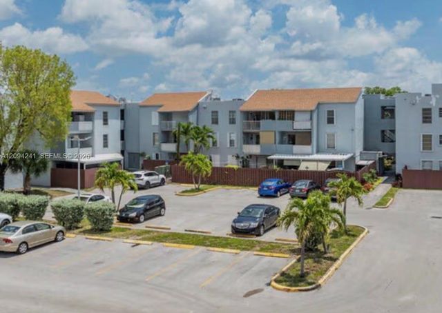 1725 W 60th Street F202, Hialeah, FL 33012