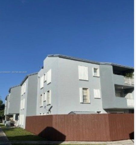 1725 W 60th Street F202, Hialeah, FL 33012