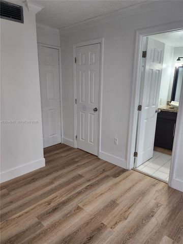 1725 W 60th Street F202, Hialeah, FL 33012