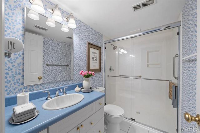 8932 Cardinal Terrace, St Louis, MO 63144