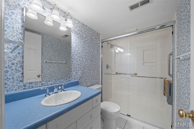 8932 Cardinal Terrace, St Louis, MO 63144