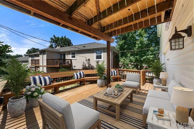 8932 Cardinal Terrace, St Louis, MO 63144