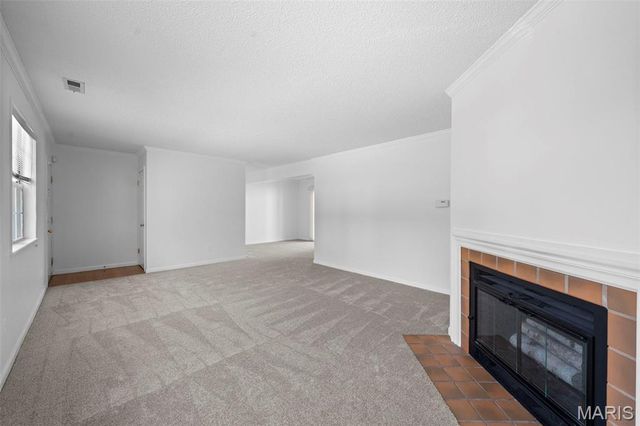 8932 Cardinal Terrace, St Louis, MO 63144