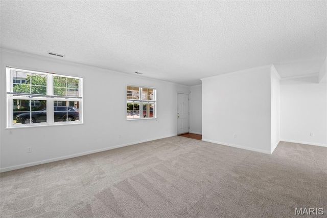8932 Cardinal Terrace, St Louis, MO 63144