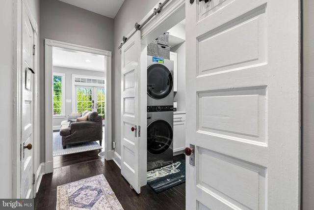 18 BEAUMONT AVE, Catonsville, MD 21228