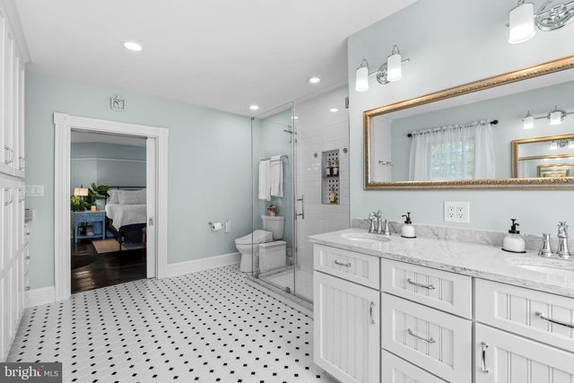 18 BEAUMONT AVE, Catonsville, MD 21228