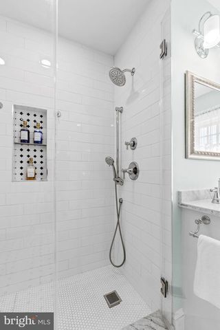 18 BEAUMONT AVE, Catonsville, MD 21228