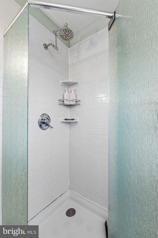 18 BEAUMONT AVE, Catonsville, MD 21228