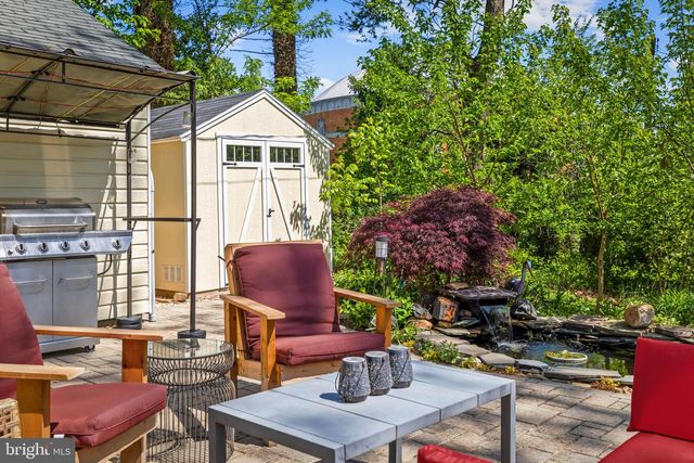 18 BEAUMONT AVE, Catonsville, MD 21228