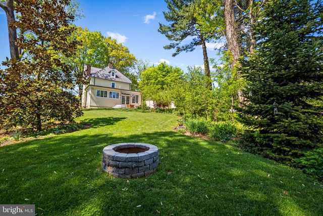 18 BEAUMONT AVE, Catonsville, MD 21228