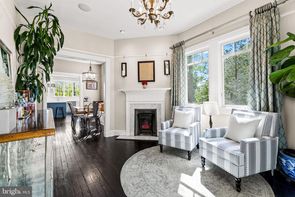 Image 27 of property listing at 18 BEAUMONT AVE, Catonsville, MD 21228