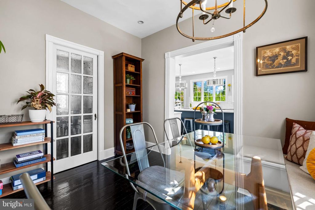 Image 30 of property listing at 18 BEAUMONT AVE, Catonsville, MD 21228