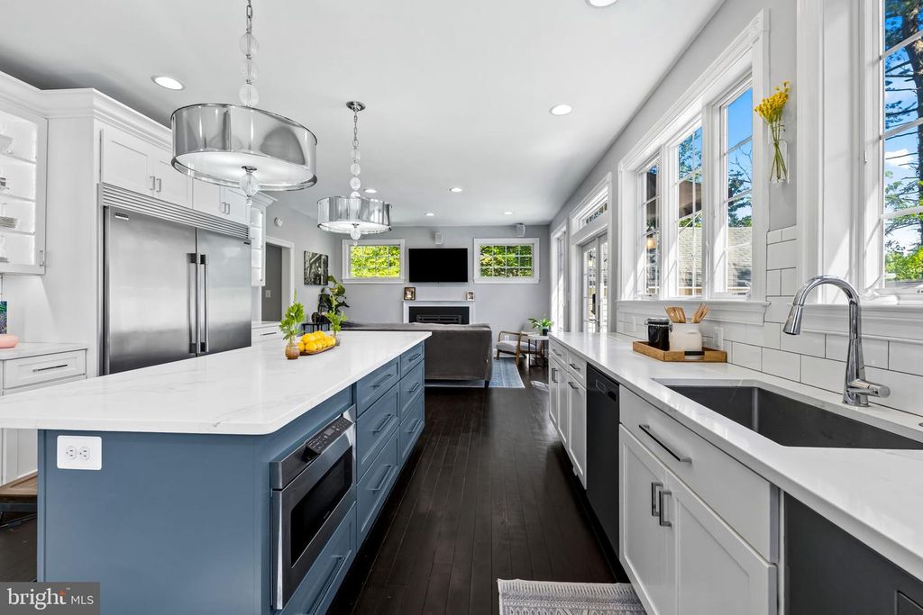 Image 34 of property listing at 18 BEAUMONT AVE, Catonsville, MD 21228
