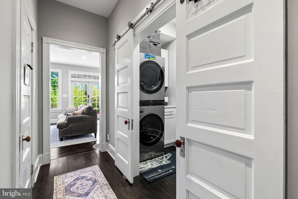 Image 42 of property listing at 18 BEAUMONT AVE, Catonsville, MD 21228