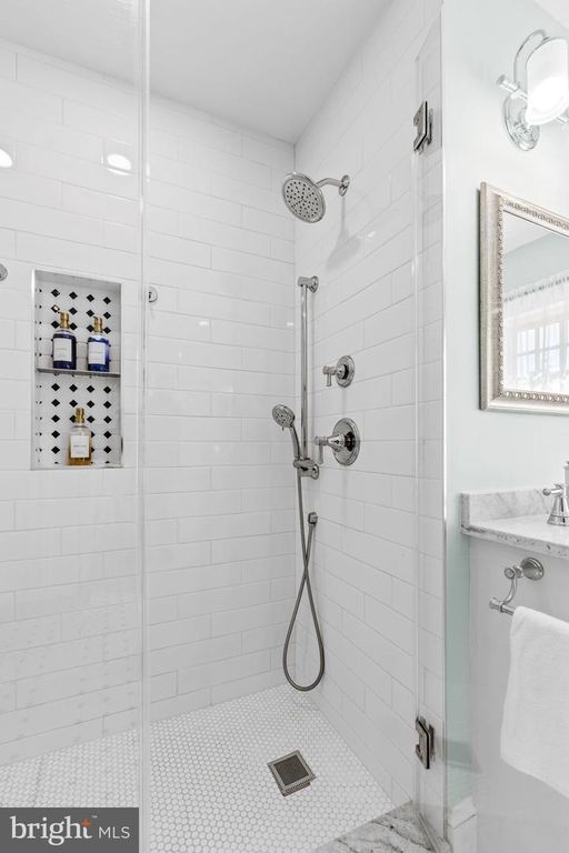 Image 53 of property listing at 18 BEAUMONT AVE, Catonsville, MD 21228