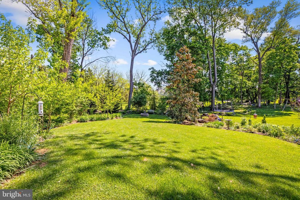 Image 84 of property listing at 18 BEAUMONT AVE, Catonsville, MD 21228