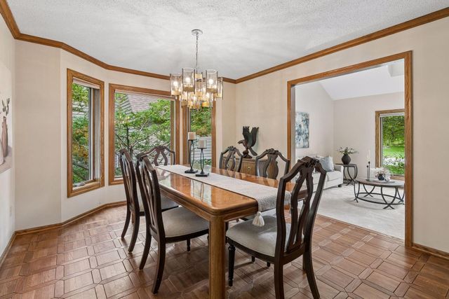 13673 Duluth Drive, Apple Valley, MN 55124
