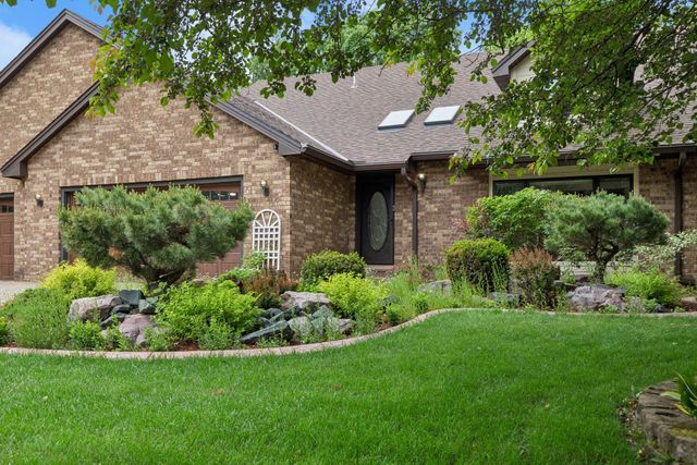 13673 Duluth Drive, Apple Valley, MN 55124