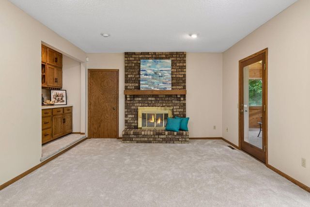 13673 Duluth Drive, Apple Valley, MN 55124
