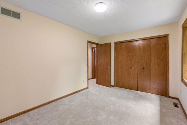 13673 Duluth Drive, Apple Valley, MN 55124