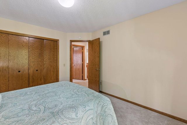 13673 Duluth Drive, Apple Valley, MN 55124